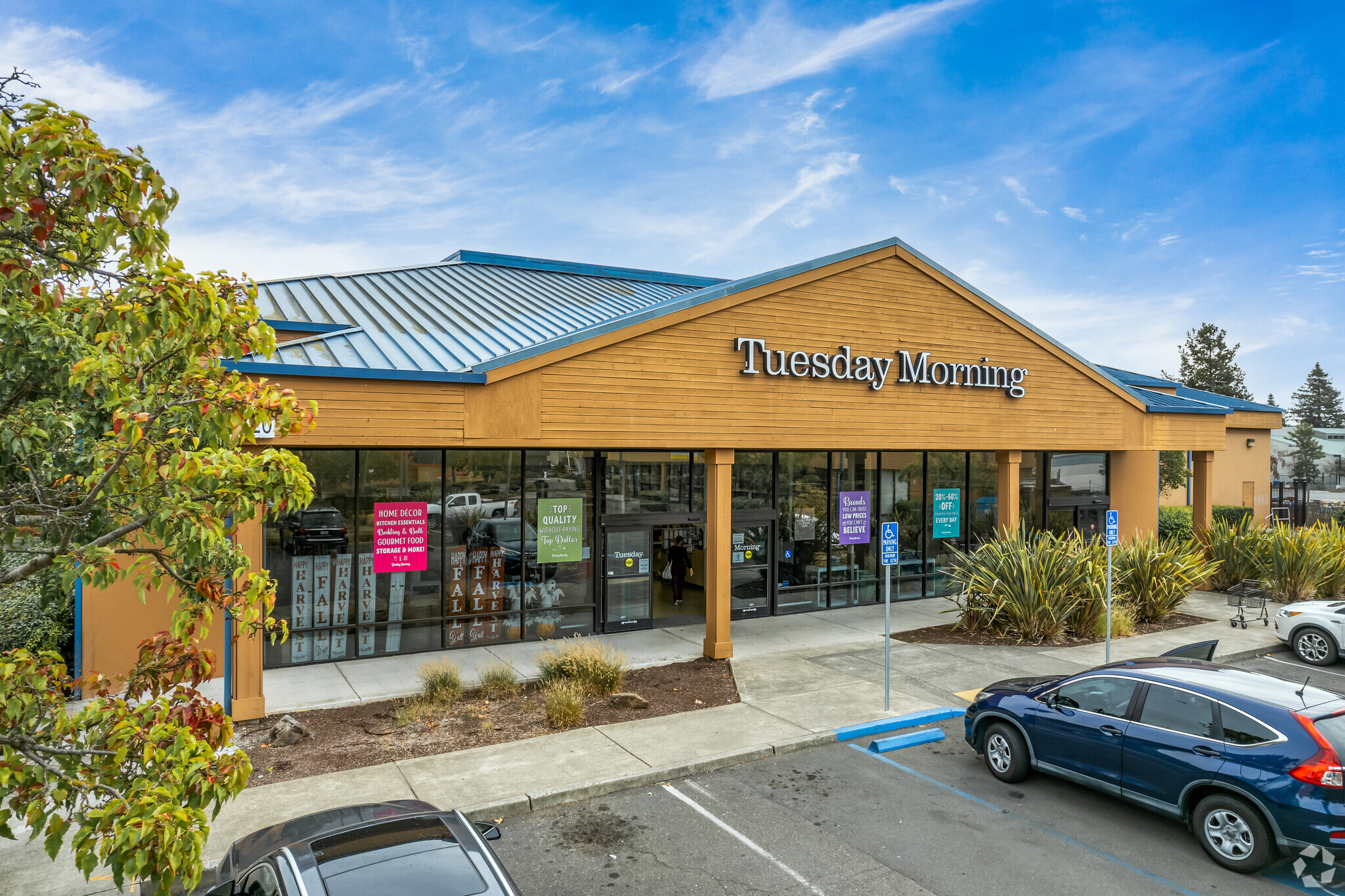 2720 Santa Rosa Ave, Santa Rosa, CA for lease Primary Photo- Image 1 of 5