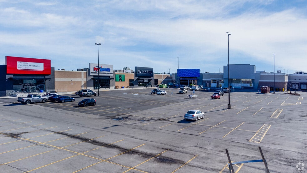 285 Geneva St, St Catharines, ON for lease - Building Photo - Image 2 of 15