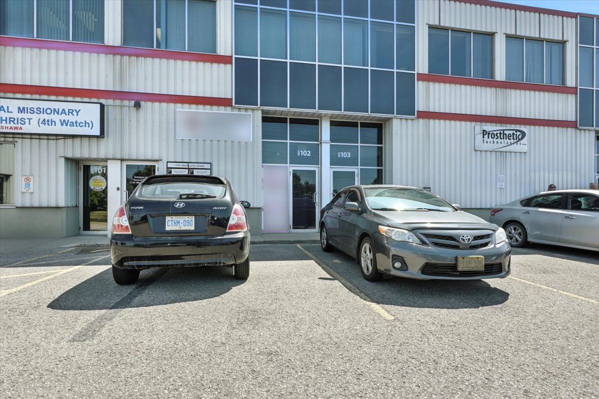 1143 Wentworth St, Oshawa, ON for lease Building Photo- Image 1 of 19