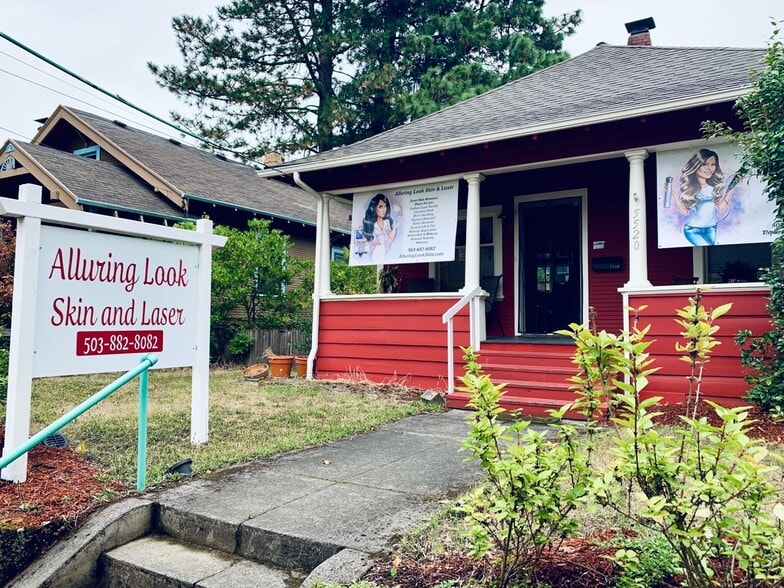 5520 SE Milwaukie Ave, Portland, OR for lease - Building Photo - Image 1 of 5