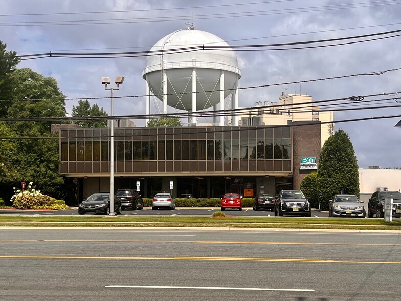 660 N Kings Hwy, Cherry Hill, NJ for lease - Building Photo - Image 1 of 1