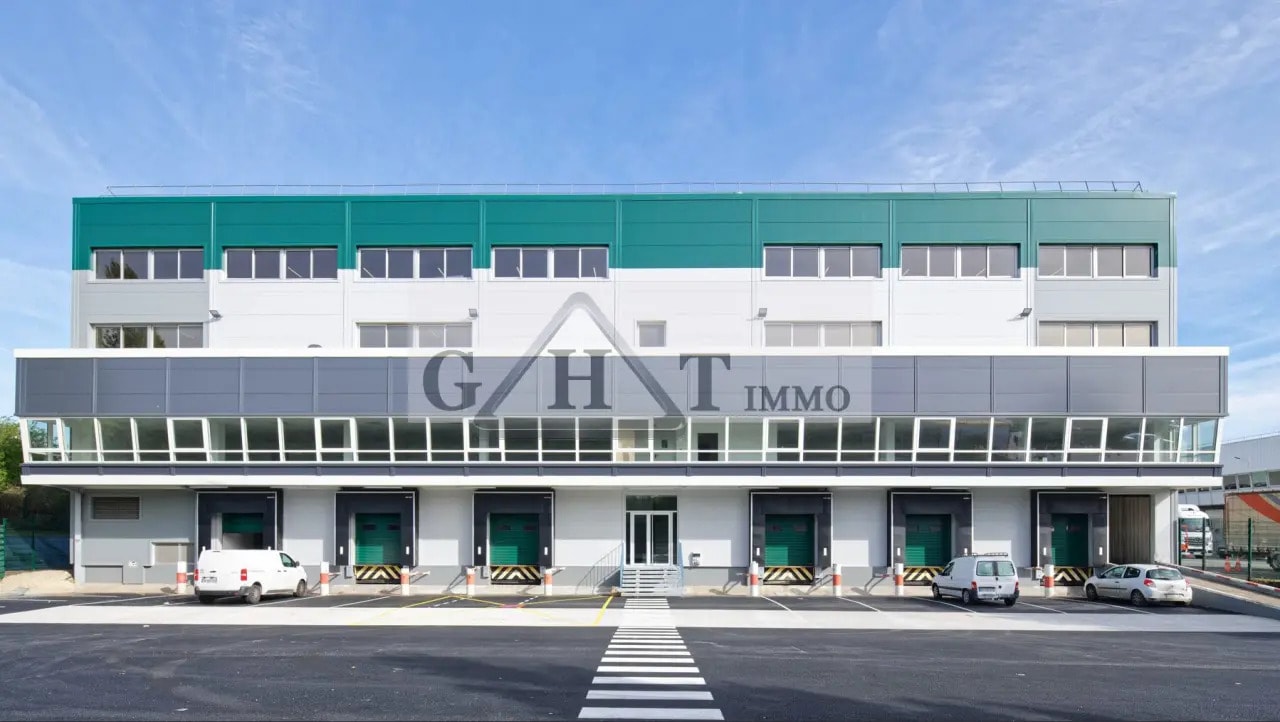 Industrial in Rosny-sous-Bois for lease Building Photo- Image 1 of 6