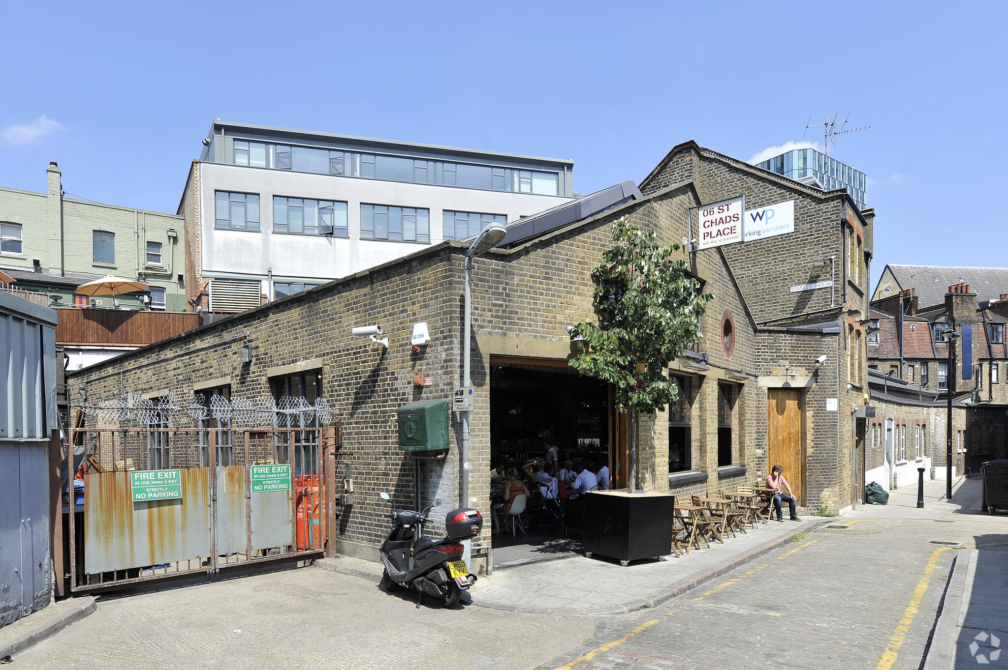 6 St. Chad's Pl, London for sale Primary Photo- Image 1 of 1