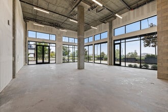 2010 E Warner Ave, Santa Ana, CA for lease Building Photo- Image 2 of 10