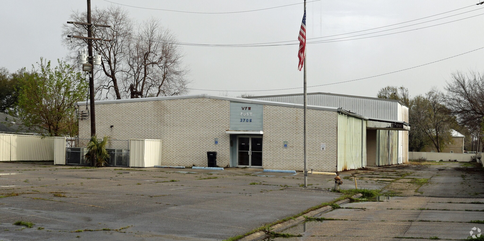 1009 E Judge Perez Dr, Chalmette, LA for sale Primary Photo- Image 1 of 1