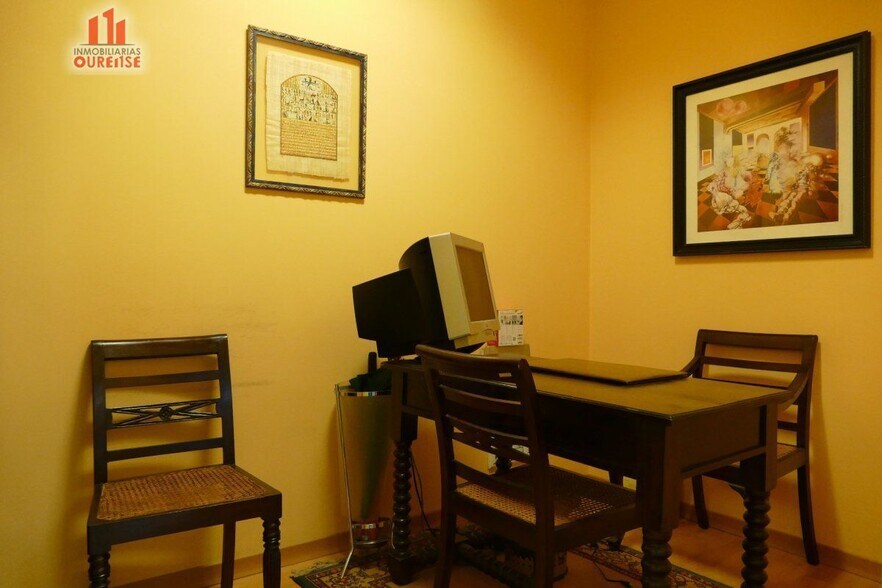 Retail in Ourense, Orense for lease - Building Photo - Image 3 of 5