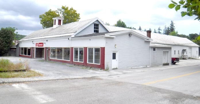 239 Main St, Bennington, VT for sale - Primary Photo - Image 1 of 1