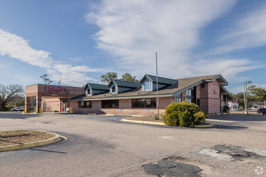 3607 Hwy 17, North Myrtle Beach, SC for lease - Primary Photo - Image 1 of 5