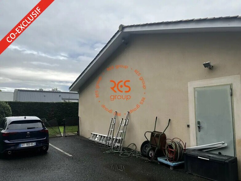 Flex in Le Bouscat for lease - Building Photo - Image 2 of 10