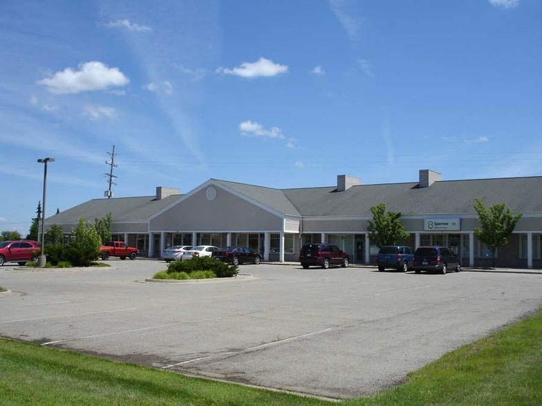 121-133 W Lansing Rd, Potterville, MI for lease - Primary Photo - Image 1 of 6