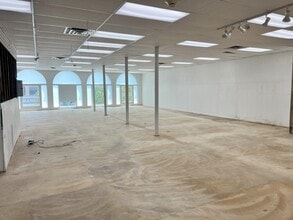 541 Main St, New Rochelle, NY for lease Interior Photo- Image 2 of 3