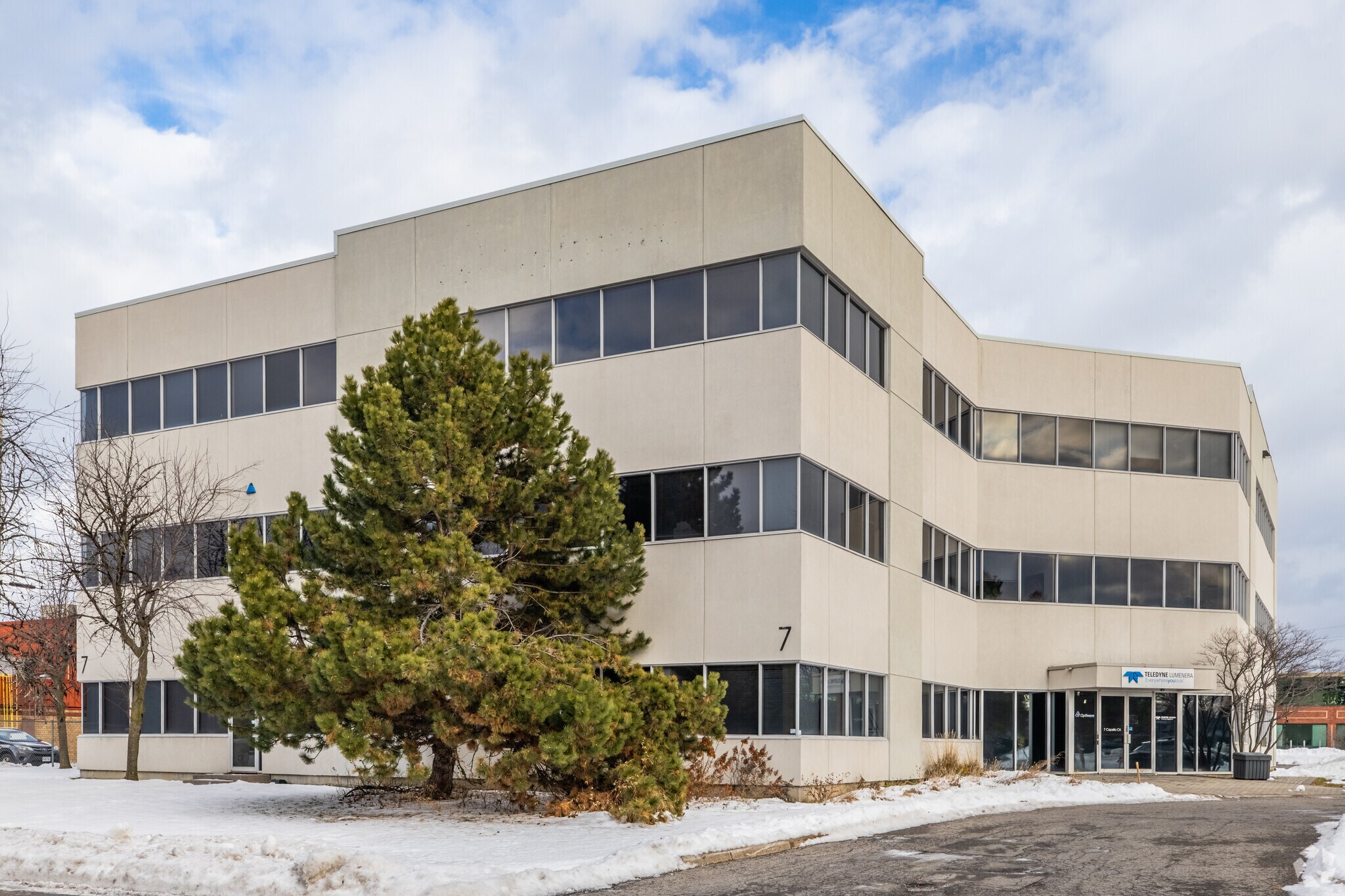 7 Capella Ct, Ottawa, ON for lease Primary Photo- Image 1 of 5