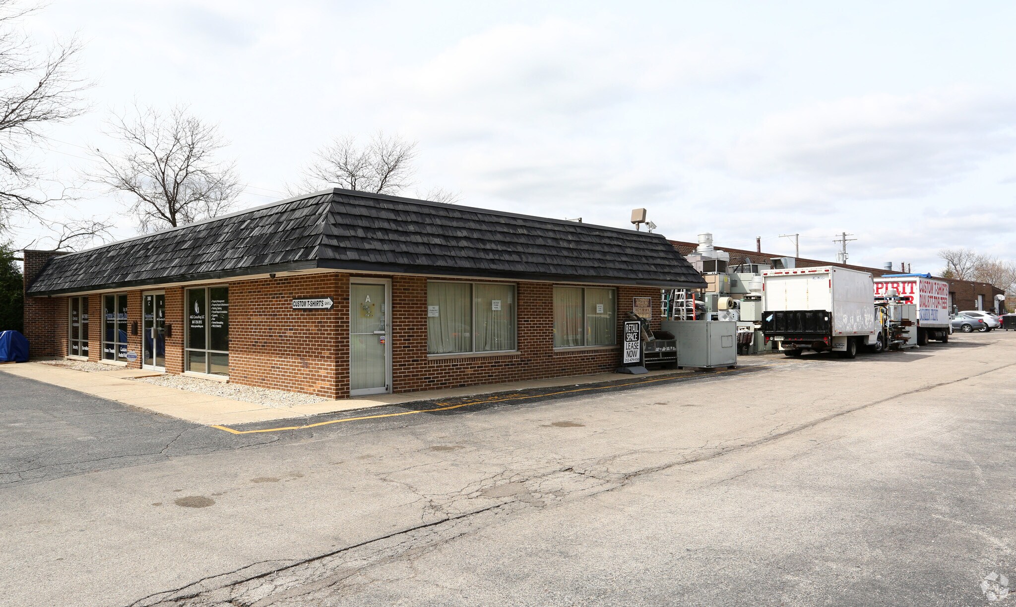 2000 Lehigh Ave, Glenview, IL for sale Primary Photo- Image 1 of 1