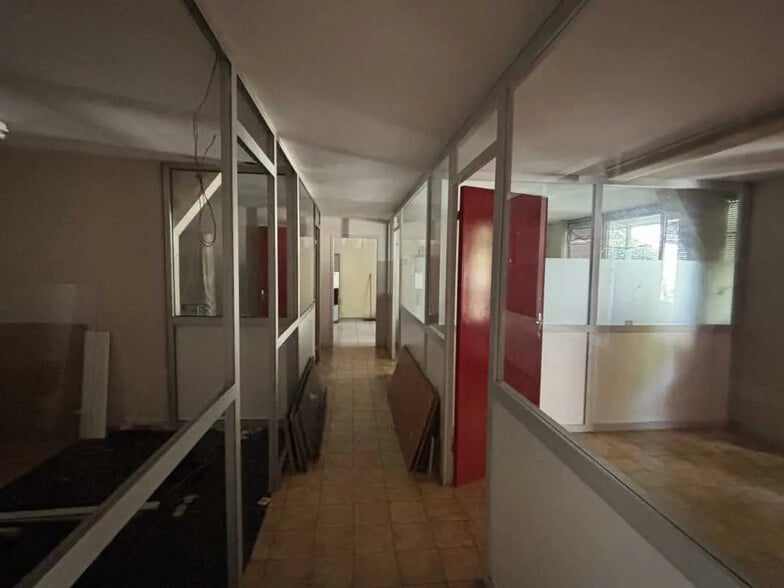 Office in Bordeaux for sale - Building Photo - Image 2 of 5