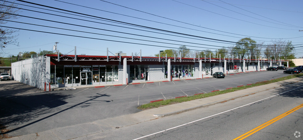 873-877 Waterman Ave, East Providence, RI for sale - Primary Photo - Image 1 of 1