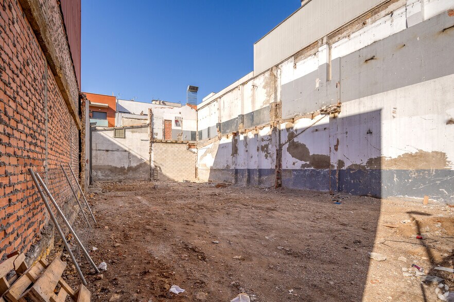 Carrer d'Enric Morera, 58, L'Hospitalet de Llobregat, Barcelona for sale - Primary Photo - Image 1 of 1