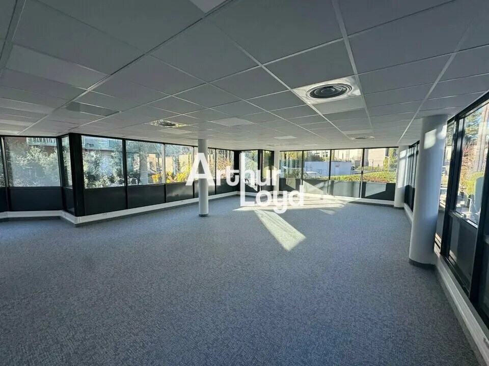Office in Antibes for lease Interior Photo- Image 1 of 8