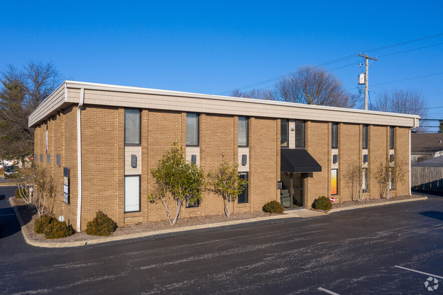 2040 Regency Rd, Lexington, KY for lease - Building Photo - Image 1 of 4