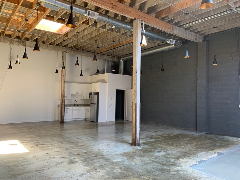 229 Grant St SE, Atlanta, GA for lease - Interior Photo - Image 2 of 3