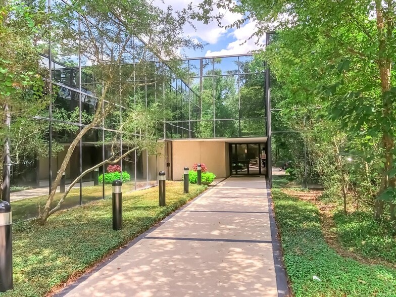 2204 Timberloch Pl, The Woodlands, TX for lease - Building Photo - Image 1 of 6