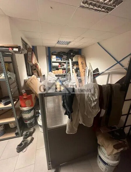 Office in Brie-Comte-Robert for lease - Interior Photo - Image 3 of 8