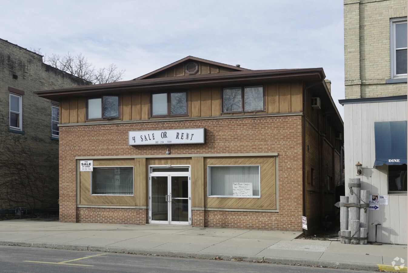 139 N Lake St, Hustisford, WI 53034