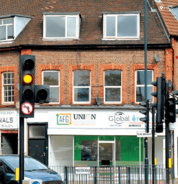 4 Forty Ave, Wembley for sale - Primary Photo - Image 1 of 1