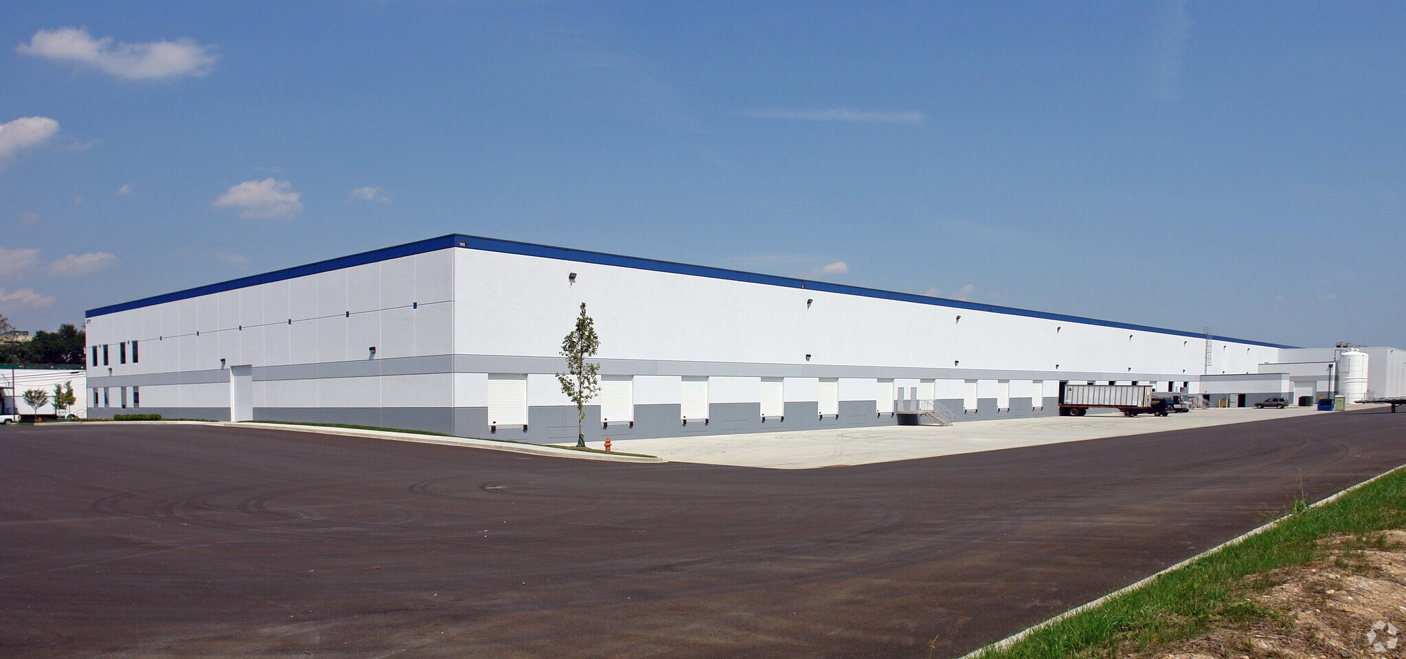 4711 Hollins Ferry Rd, Baltimore, MD 21227 4711 Hollins Ferry