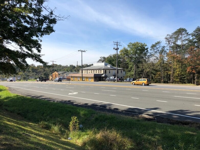 8826 Washington Blvd, Jessup, MD for sale - Primary Photo - Image 1 of 2