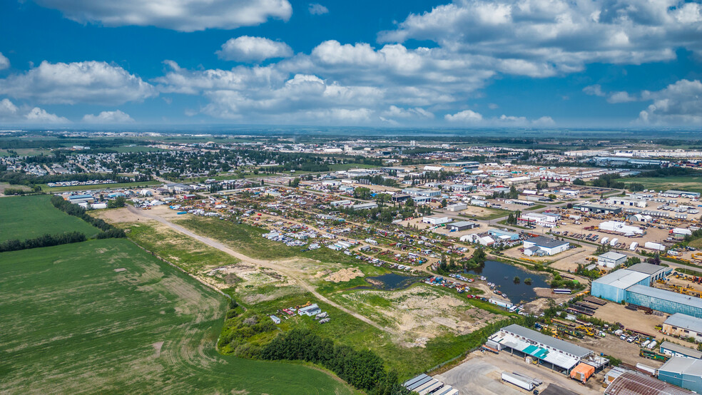 10503 214 St NW, Edmonton, AB for sale - Building Photo - Image 2 of 2