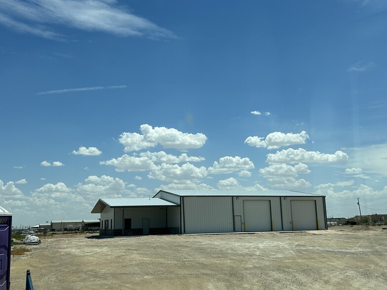 1279 Oil Mill, Pecos, TX for sale - Primary Photo - Image 1 of 1