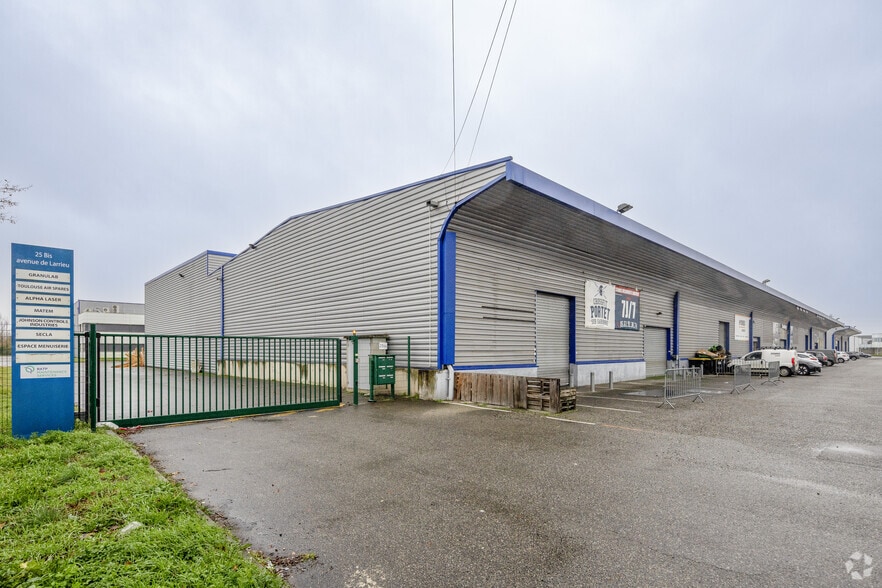 Flex in Toulouse for lease - Building Photo - Image 3 of 10