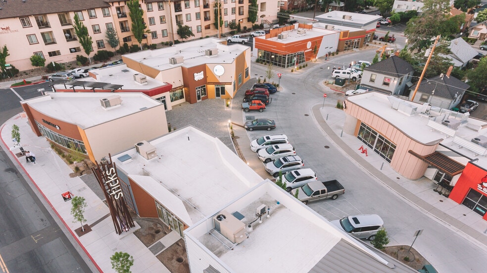 736-740 S Virginia St, Reno, NV for lease - Building Photo - Image 2 of 5