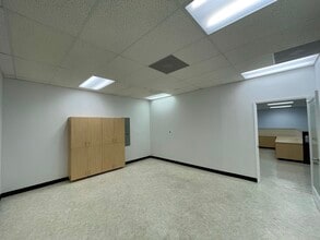 5201-5211 E Washington Blvd, Commerce, CA for lease Building Photo- Image 2 of 16