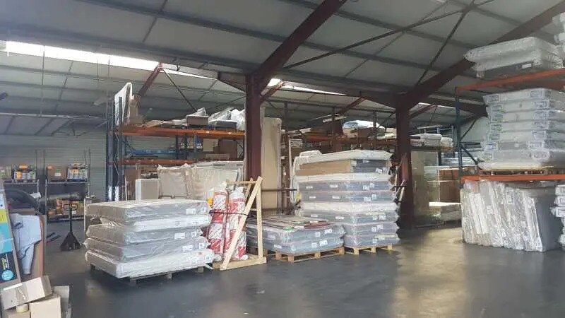 Office in Saucats for lease - Interior Photo - Image 2 of 10