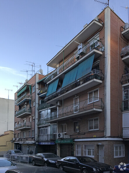 Calle De Carlos Domingo, 6, Madrid, Madrid for sale - Building Photo - Image 2 of 2