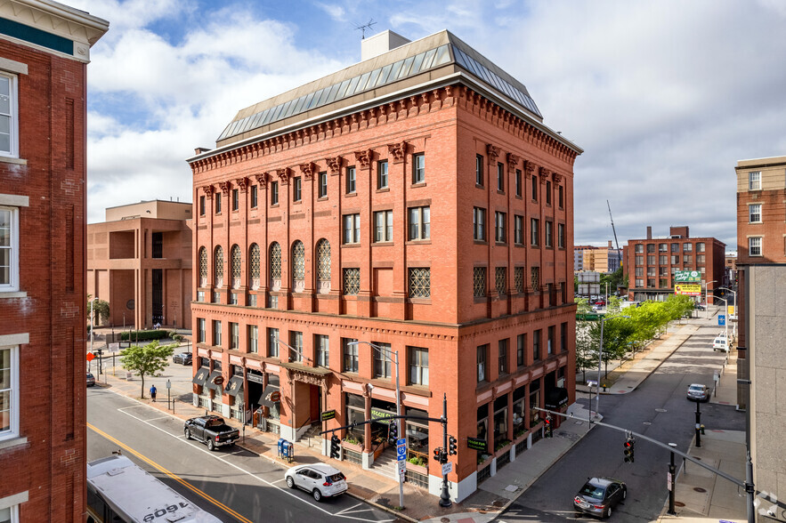 123-129 Dorrance St, Providence, RI for sale - Primary Photo - Image 1 of 7