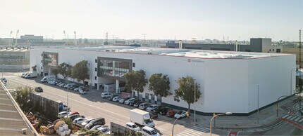 Industrial in L'Hospitalet de Llobregat, Barcelona for lease Aerial- Image 1 of 14