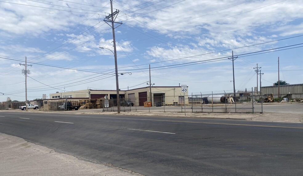 3333 SE 3rd Ave, Amarillo, TX for lease - Building Photo - Image 3 of 12