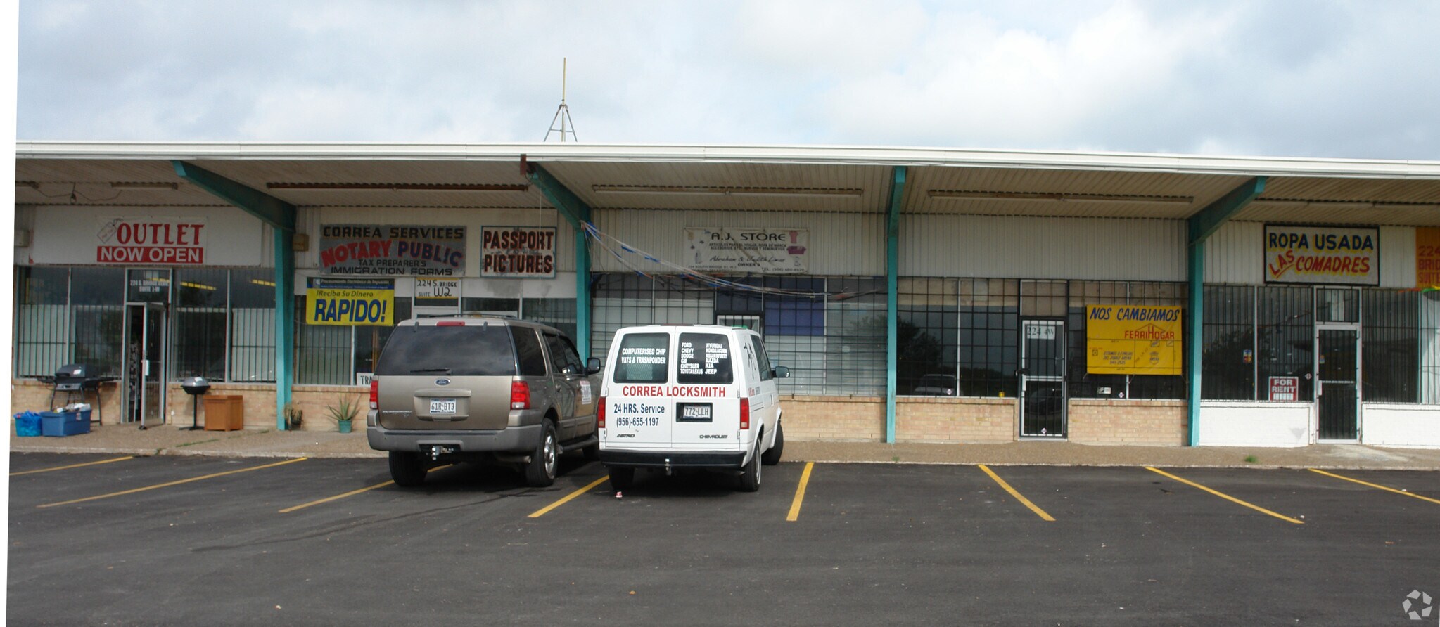924 E Bridge Ave, Hidalgo, TX for sale Primary Photo- Image 1 of 1