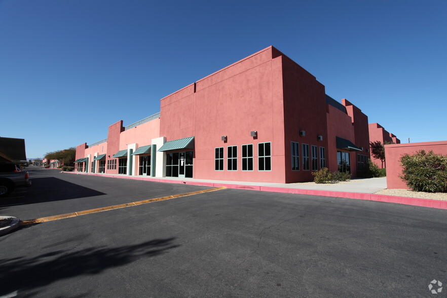 265 E Warm Springs Rd, Las Vegas, NV for sale - Building Photo - Image 1 of 1