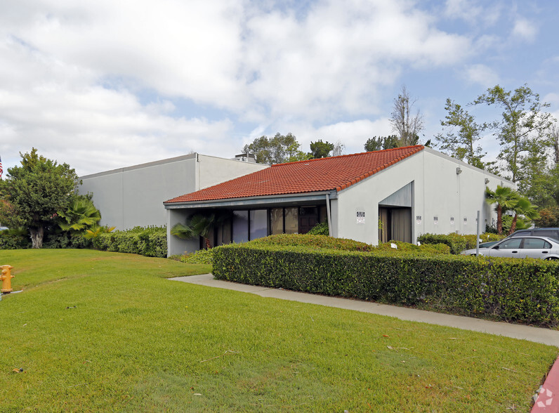 23082-23086 Terra Dr, Laguna Hills, CA for sale - Primary Photo - Image 1 of 1