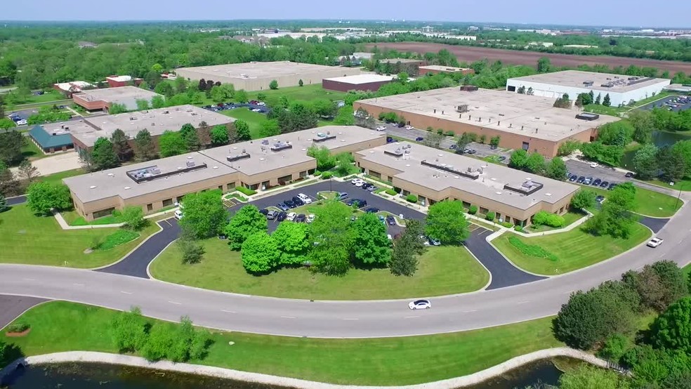 950-990 Corporate Woods Pky, Vernon Hills, IL for lease - Commercial Listing Video - Image 3 of 29