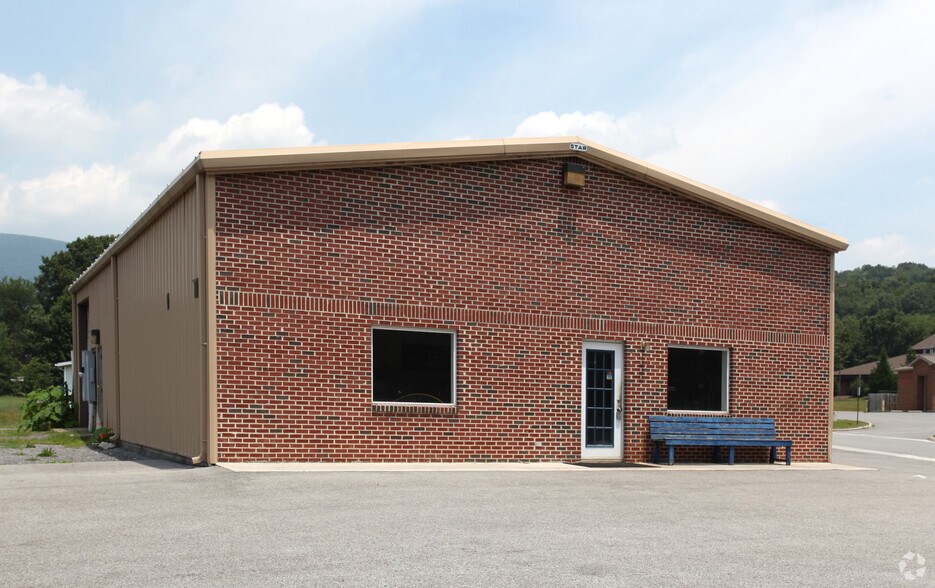 101 Progress St, Pembroke, VA for sale - Primary Photo - Image 1 of 1