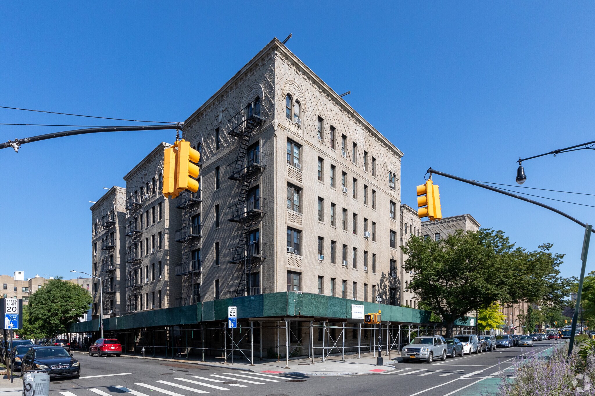 1555 Grand Concourse, The Bronx, NY for sale Primary Photo- Image 1 of 1