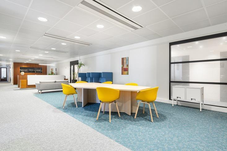 Office in  for lease - Interior Photo - Image 1 of 5