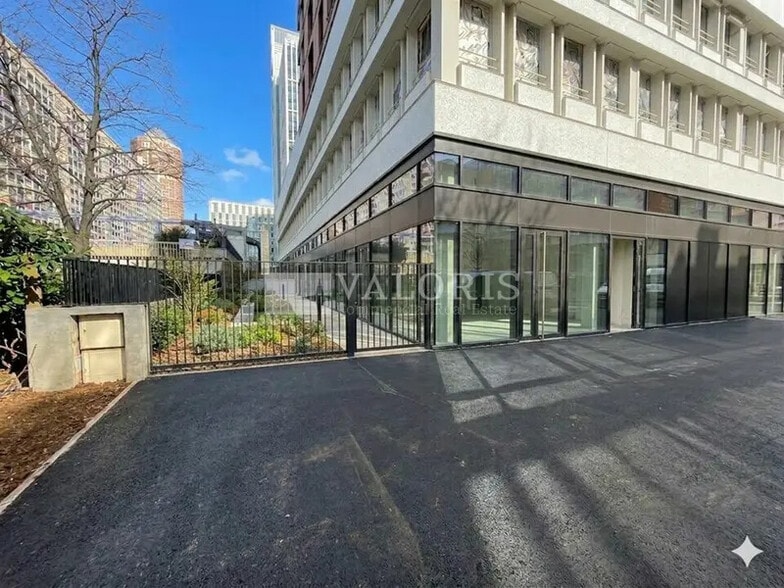 5 Rue Desaix, Lyon for lease - Building Photo - Image 2 of 11