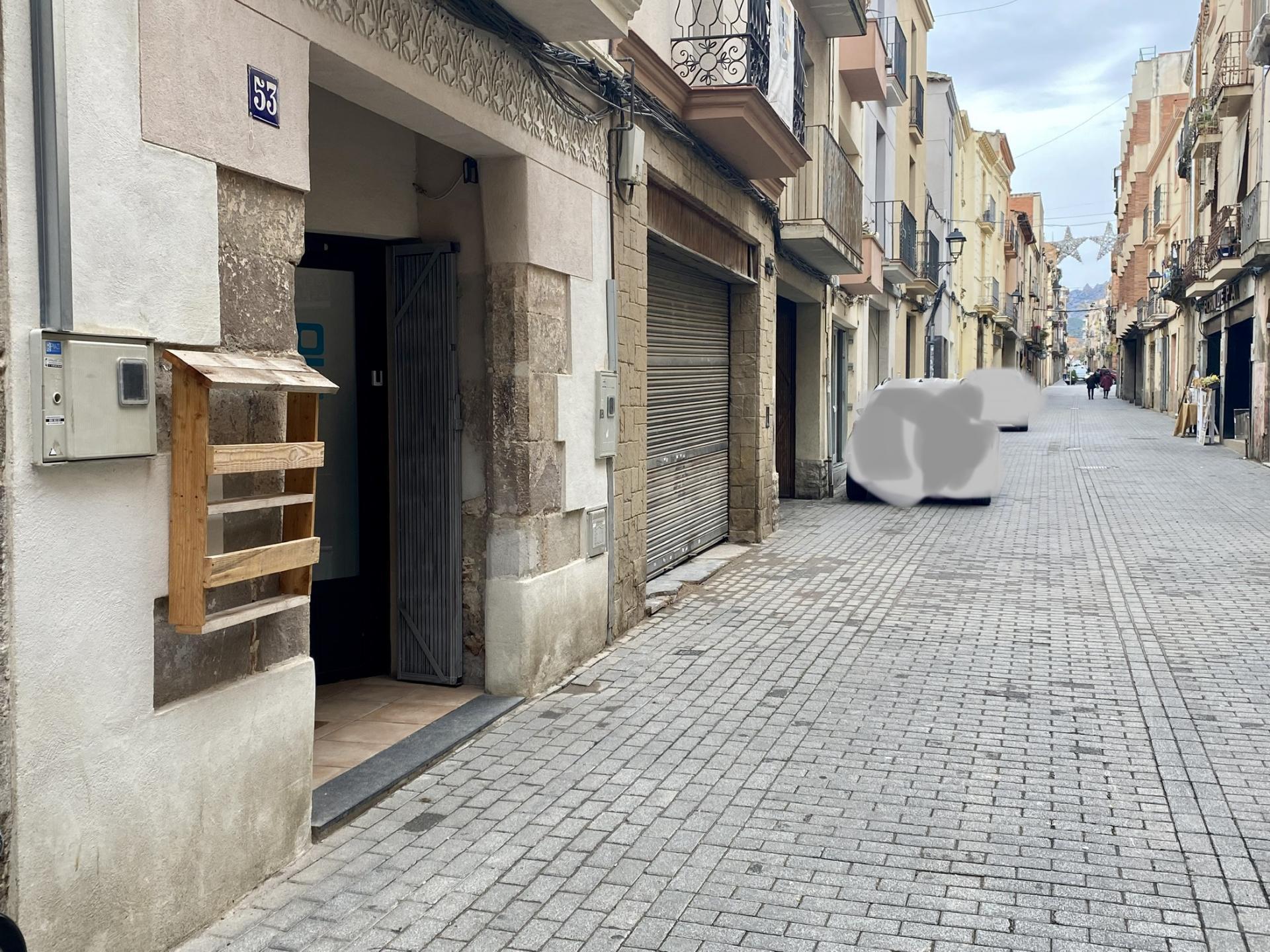 Retail in Esparreguera, Barcelona for lease Interior Photo- Image 1 of 7
