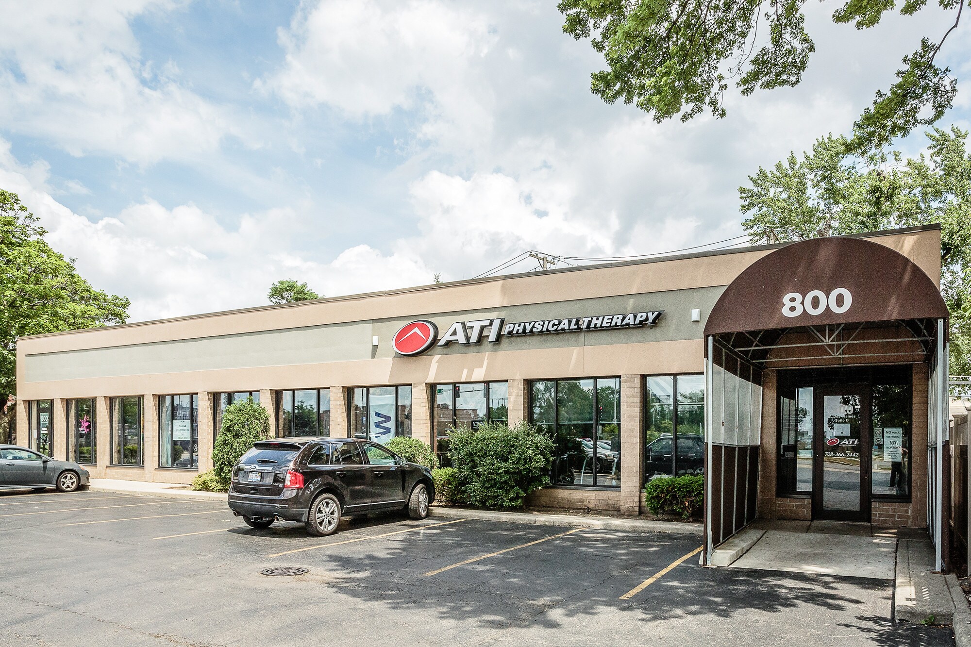 800 S Des Plaines Ave, Forest Park, IL for sale Building Photo- Image 1 of 1