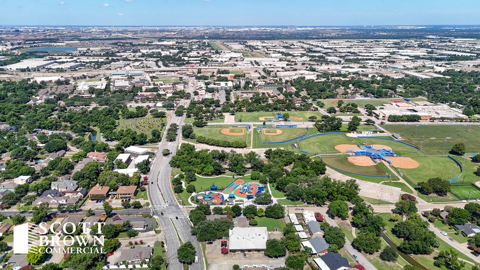 2701 Valley View Ln, Farmers Branch, TX for lease - Building Photo - Image 3 of 10